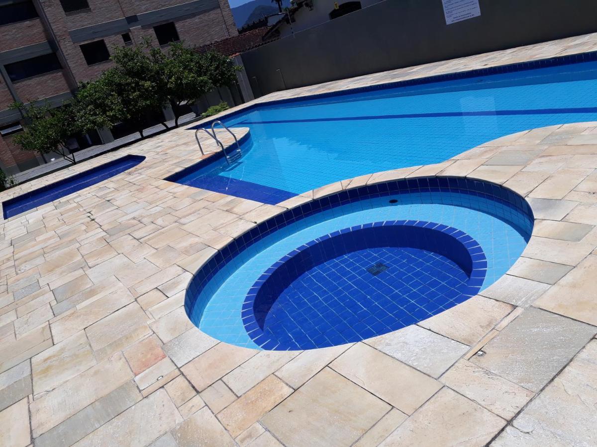 Apartamento Praia Centro อูบาตูบา ภายนอก รูปภาพ